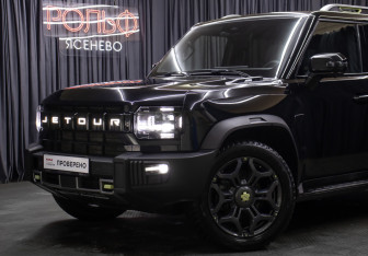 Подержанный автомобиль Jetour T2 2024 года (25 фото)