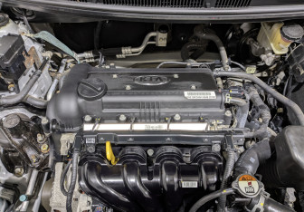 Подержанный автомобиль Kia Rio Sedan 2017 года (9 фото)