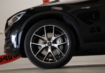 Подержанный автомобиль Mercedes-Benz GLC AMG 2021 года (37 фото)