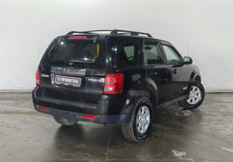 Подержанный автомобиль Mazda Tribute 2007 года (4 фото)