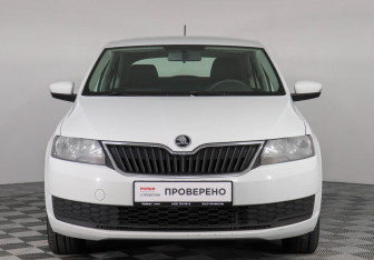 Подержанный автомобиль Skoda Rapid Liftback 2018 года (2 фото)