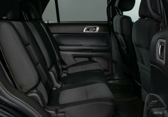 Подержанный автомобиль Ford Explorer 2014 года (14 фото)