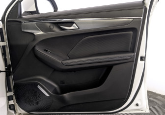 Подержанный автомобиль Haval Jolion 2023 года (24 фото)