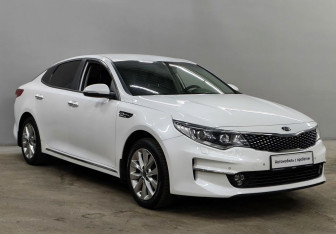 Подержанный автомобиль Kia Optima Sedan 2017 года (3 фото)