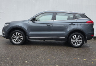 Подержанный автомобиль Geely Atlas 2020 года (8 фото)