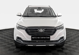 Подержанный автомобиль FAW Besturn X40 2020 года (2 фото)