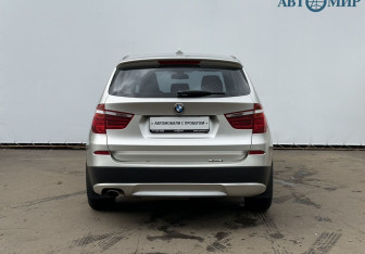 Подержанный автомобиль BMW X3 2012 года (6 фото)