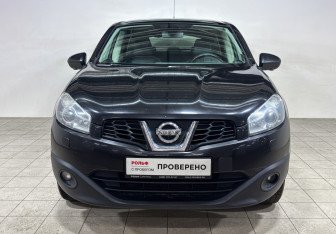 Подержанный автомобиль Nissan Qashqai 2012 года (2 фото)