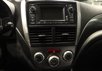 Подержанный автомобиль Subaru Forester Suv 2012 года (17 фото)