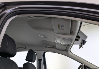 Подержанный автомобиль Ford Kuga 2016 года (23 фото)