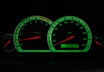 Подержанный автомобиль Chevrolet Captiva 2008 года (12 фото)