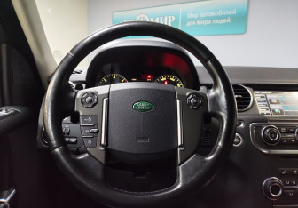 Подержанный автомобиль Land Rover Discovery 2013 года (14 фото)