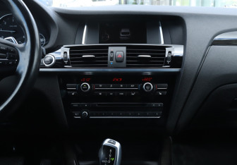 Подержанный автомобиль BMW X4 2015 года (15 фото)