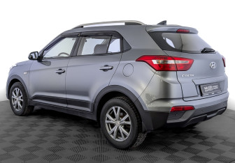 Подержанный автомобиль Hyundai Creta 2018 года (7 фото)