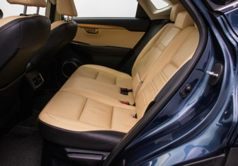 Подержанный автомобиль Lexus NX 2015 года (11 фото)