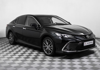 Подержанный автомобиль Toyota Camry Sedan 2022 года (3 фото)