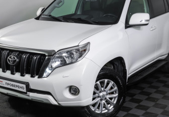 Подержанный автомобиль Toyota Land Cruiser Prado 2016 года (23 фото)
