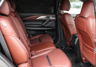 Подержанный автомобиль Mazda CX-9 2019 года (13 фото)