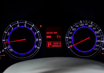 Подержанный автомобиль Infiniti EX 2008 года (11 фото)