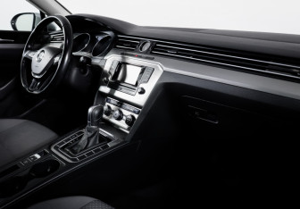 Подержанный автомобиль Volkswagen Passat Sedan 2017 года (9 фото)