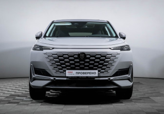 Подержанный автомобиль Changan UNI-K 2023 года (2 фото)