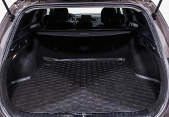 Подержанный автомобиль Kia Ceed Hatchback 2019 года (12 фото)