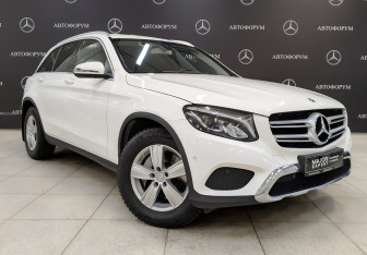 Подержанный автомобиль Mercedes-Benz GLC Coupe 2017 года (3 фото)