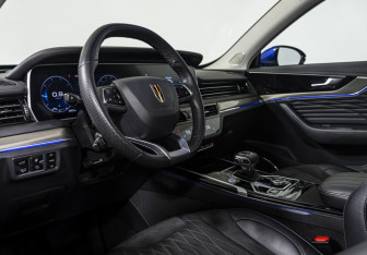 Подержанный автомобиль Hongqi HS5 2023 года (9 фото)