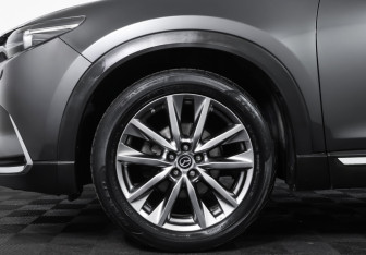 Подержанный автомобиль Mazda CX-9 2019 года (29 фото)