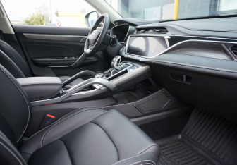 Подержанный автомобиль Geely Atlas Pro 2023 года (11 фото)