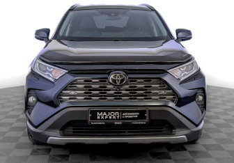 Подержанный автомобиль Toyota RAV4 2019 года (2 фото)