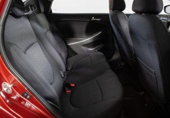 Подержанный автомобиль Hyundai Solaris Sedan 2013 года (9 фото)