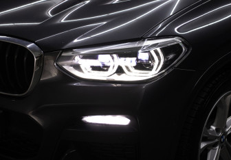 Подержанный автомобиль BMW X4 2021 года (27 фото)