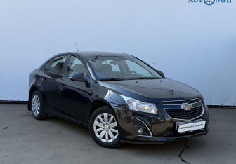 Подержанный автомобиль Chevrolet Cruze Sedan 2014 года (3 фото)