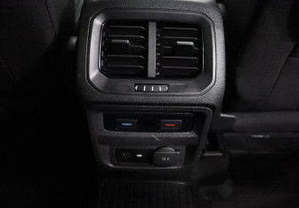 Подержанный автомобиль Volkswagen Tiguan 2019 года (21 фото)