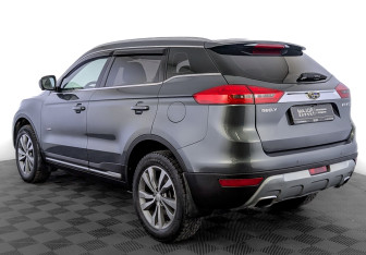 Подержанный автомобиль Geely Atlas 2019 года (7 фото)