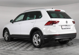 Подержанный автомобиль Volkswagen Tiguan 2017 года (7 фото)