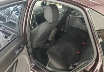 Подержанный автомобиль Ford Focus Hatchback 2010 года (12 фото)