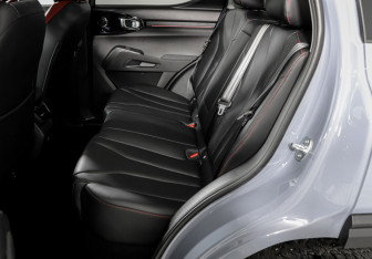 Подержанный автомобиль Haval H3 2024 года (10 фото)