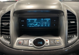 Подержанный автомобиль Chevrolet Captiva 2014 года (14 фото)