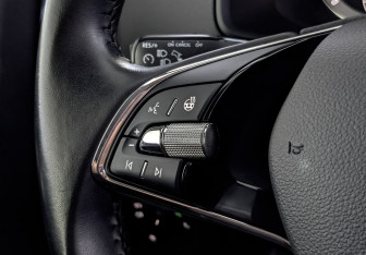 Подержанный автомобиль Skoda Karoq 2022 года (27 фото)