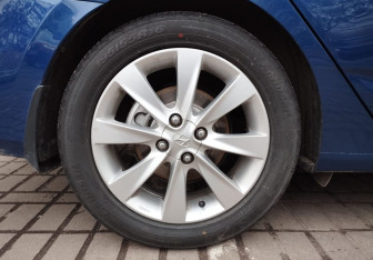 Подержанный автомобиль Hyundai Solaris Sedan 2015 года (14 фото)