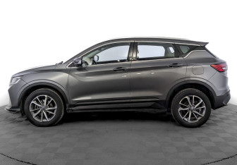 Подержанный автомобиль Geely Coolray 2022 года (8 фото)