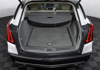 Подержанный автомобиль Cadillac XT5 2020 года (10 фото)