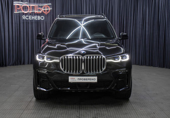 Подержанный автомобиль BMW X7 2019 года (2 фото)