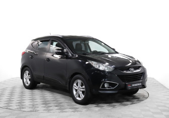Подержанный автомобиль Hyundai ix35 2010 года (3 фото)