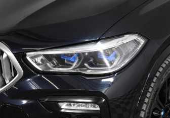 Подержанный автомобиль BMW X6 2019 года (7 фото)