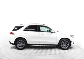 Подержанный автомобиль Mercedes-Benz GLE 2019 года (4 фото)