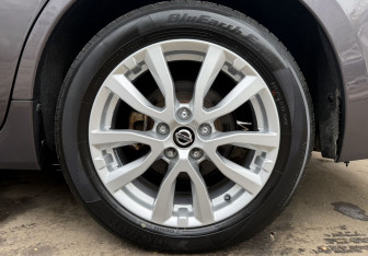 Подержанный автомобиль Nissan Teana 2013 года (9 фото)