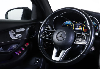 Подержанный автомобиль Mercedes-Benz GLC Coupe 2019 года (12 фото)